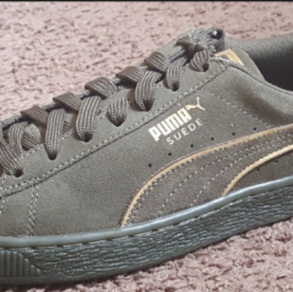 Puma sneakers